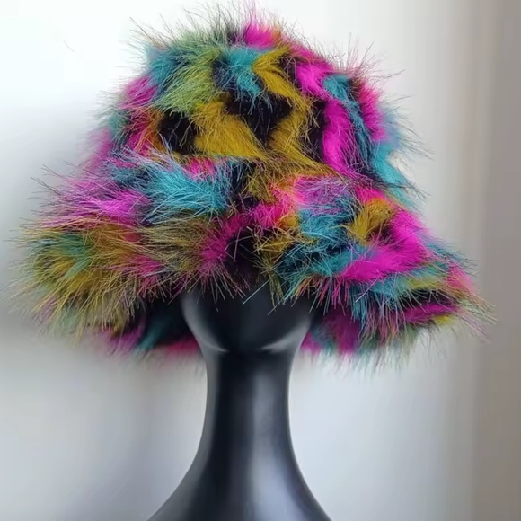 Men’s Green Animal Print Faux Fur Costume Y2K Rave Fuzzy Furry Bucket Hat - Picture 5 of 6